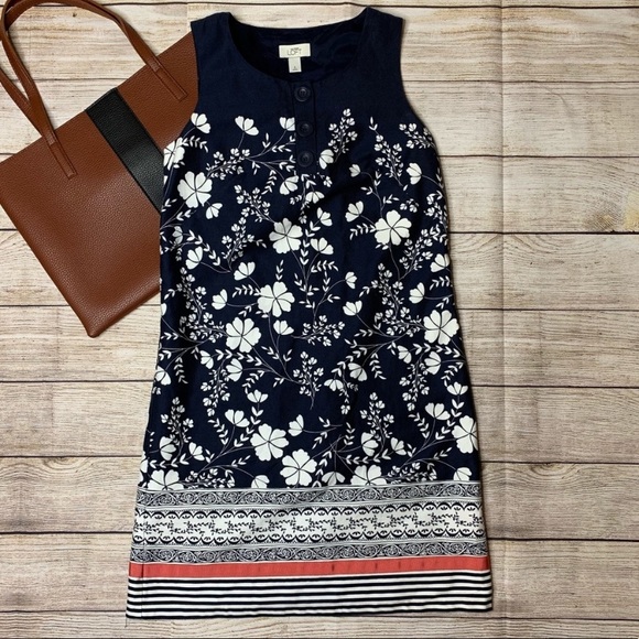 Dress - Picture 4 of 6